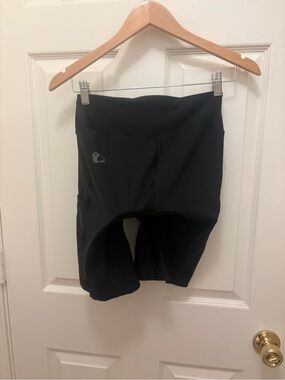 Pearl Izumi size L 
Women's Black Performance Cycling Shorts